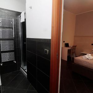 Private Bathroom Triple Room